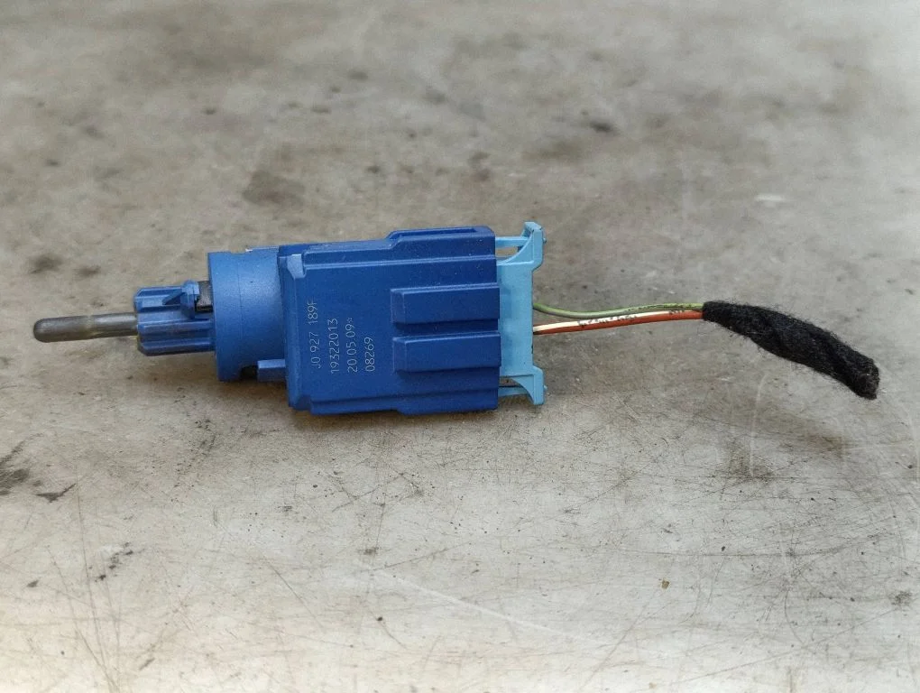 Siduripedaali andur – Seat Exeo (3R) (2008-2013)