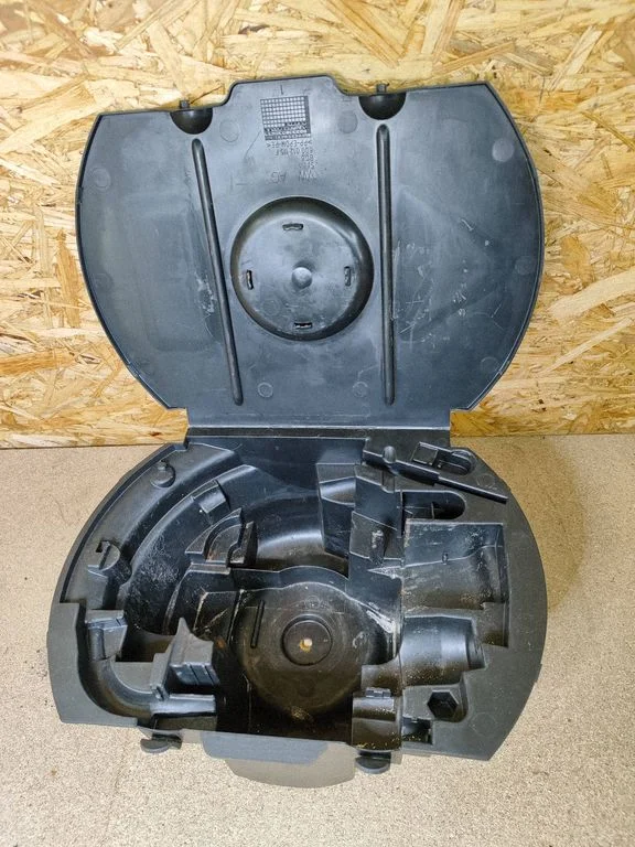 Tool box – Volkswagen Polo (2002-2005)