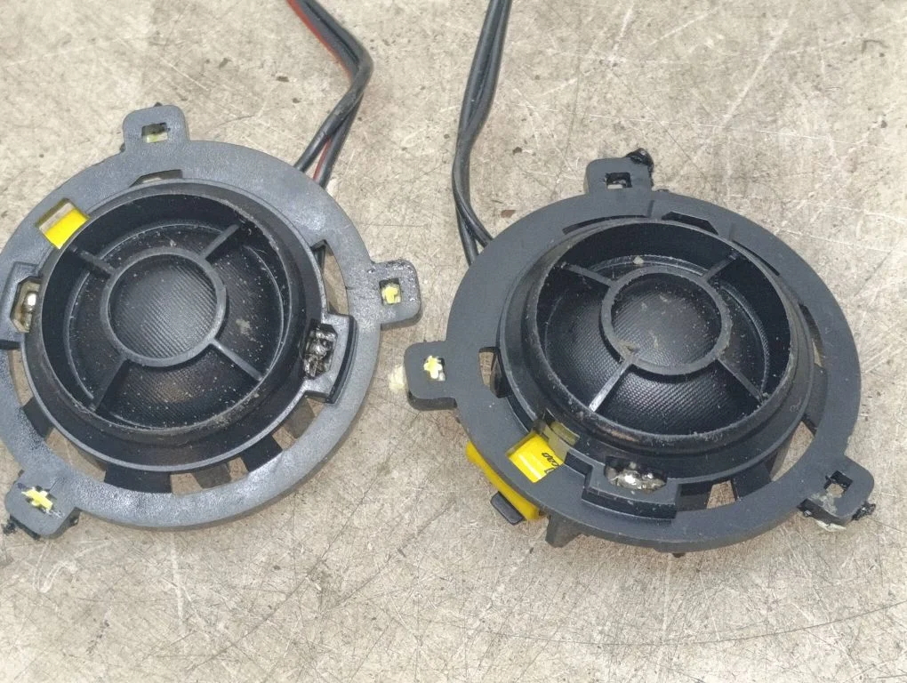 Front door high frequency speaker – Volkswagen Jetta VI (2011-2018)