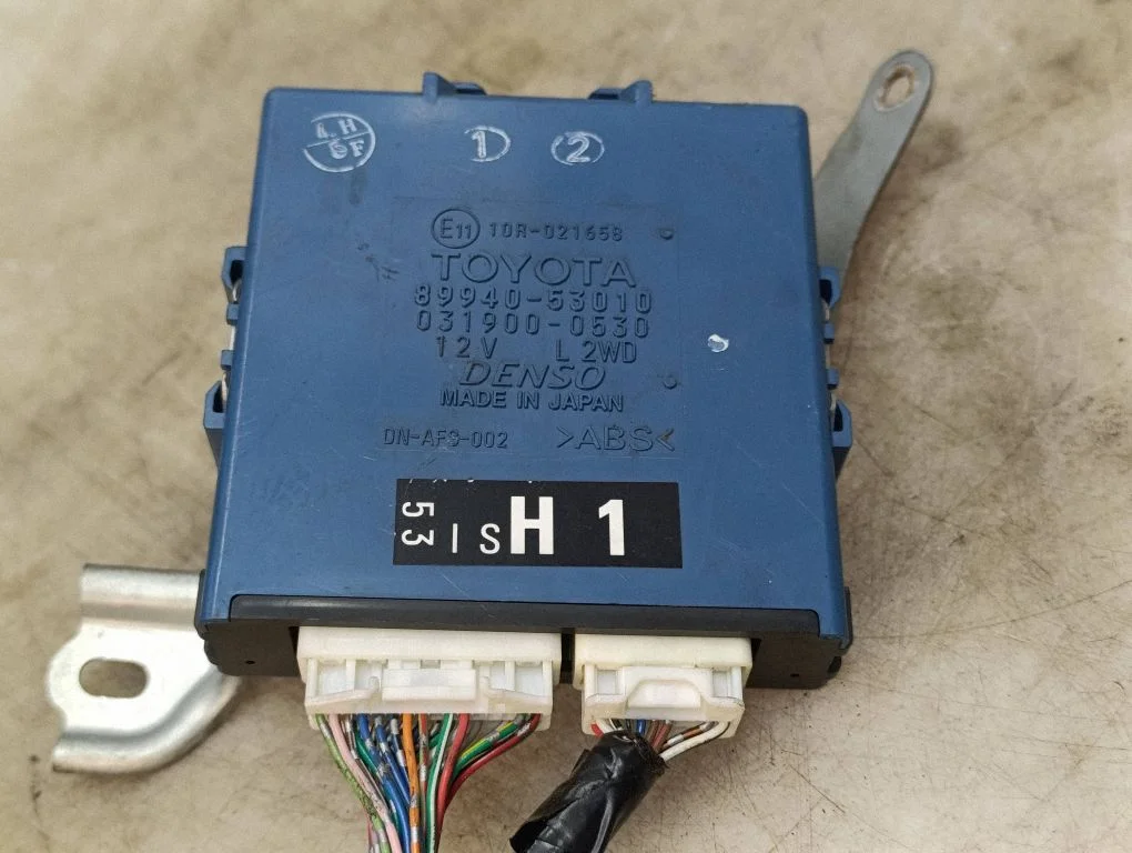 Light module LCM – Lexus IS 220D-250-350 (2006-2013)