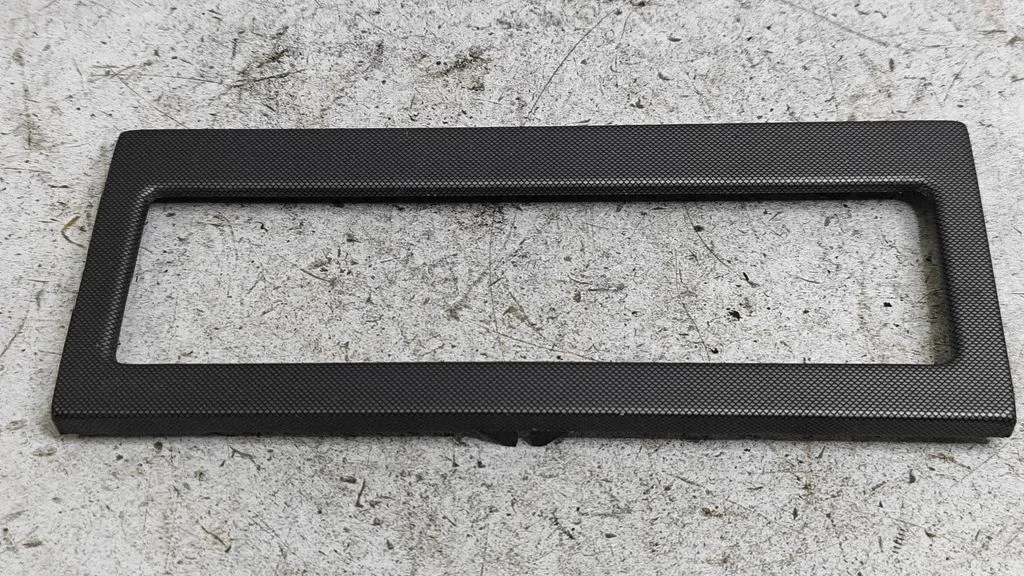 Climate control/heater control trim – Volkswagen Passat B5.5 (2001-2005)