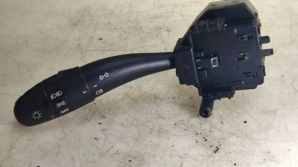 Indicator stalk – KIA Ceed (2006-2012)