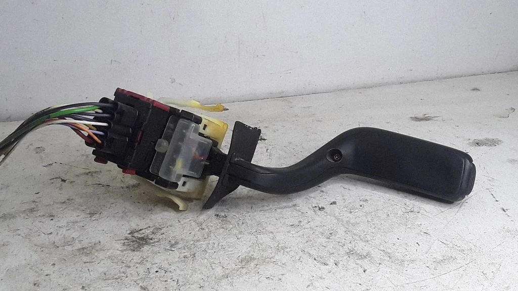 Indicator stalk – Saab 9-5 (1998-2005)