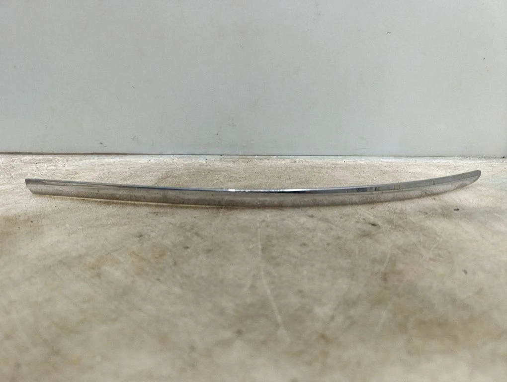 Listwa zderzaka tylnego – Opel Astra J (2010-2015)