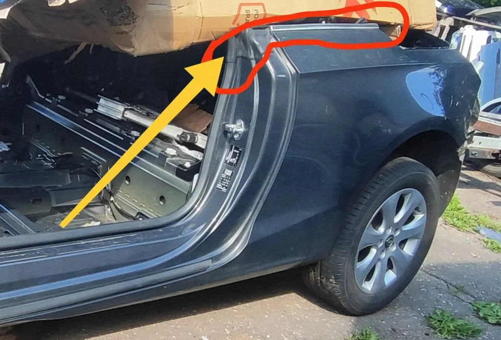 Tagaukse akna tihend – Opel Cascada (2013-)