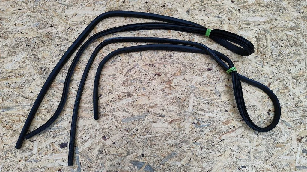 Rubber seal rear door – Ford Mondeo MK IV (2007-2014)
