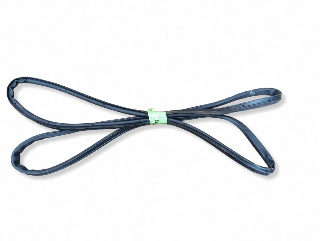 Esiukse tihend (ukse pool) – Opel Astra H (2004-2012)