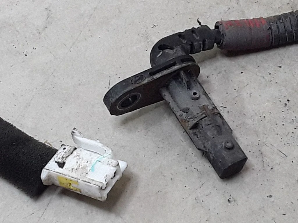 Czujnik ABS tylny – Hyundai Santa Fe (2006-2012)
