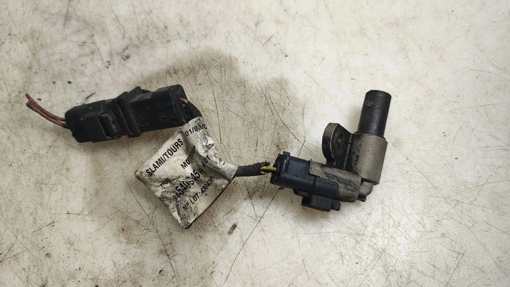 Camshaft position sensor 9645844080