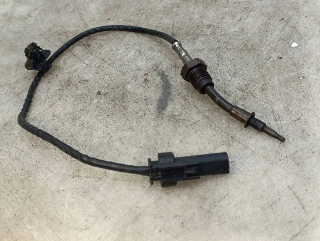 Exhaust gas temperature sensor – Opel Astra K (2015-2021)