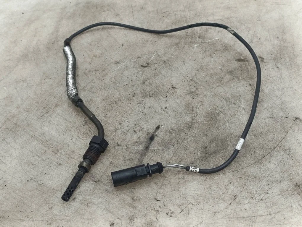 Exhaust gas temperature sensor – Skoda Roomster (5J) (2006-2015)