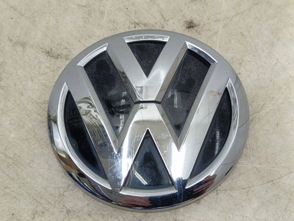 Manufacturers badge/model letters – Volkswagen Tiguan Allspace (2017-)