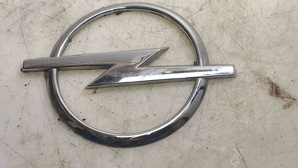Manufacturers badge/model letters – Opel Meriva A (2003-2010)