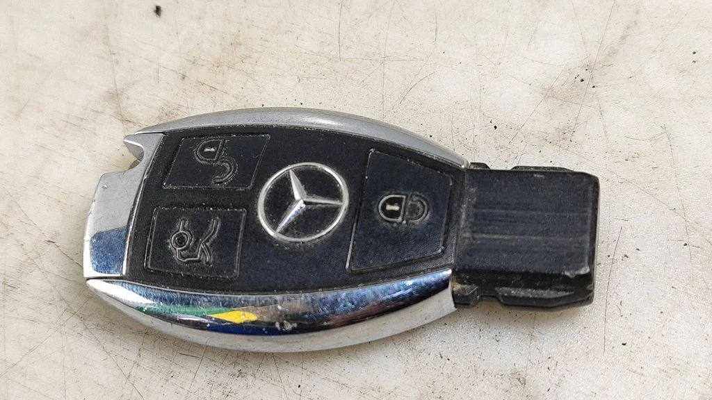 Ignition key/card – Mercedes-Benz E-Class W212 (2009-2016)