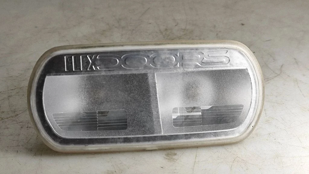 Rear door interior light – Opel Meriva B (2010-2016)