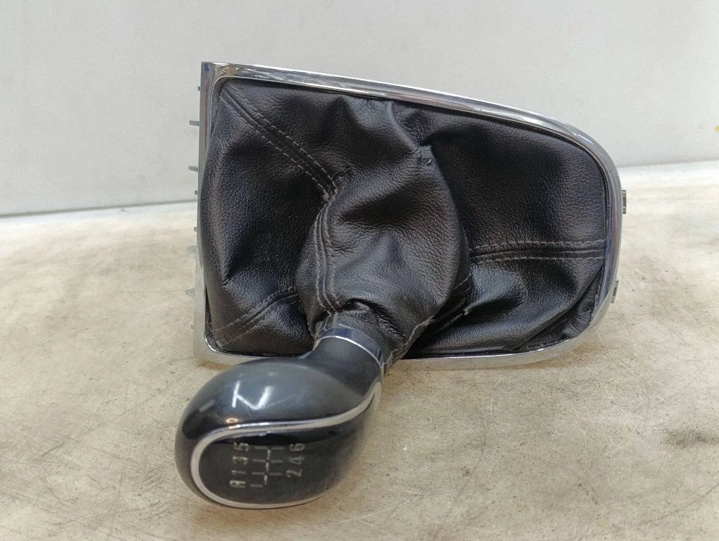 Gear lever shifter trim leather/knob