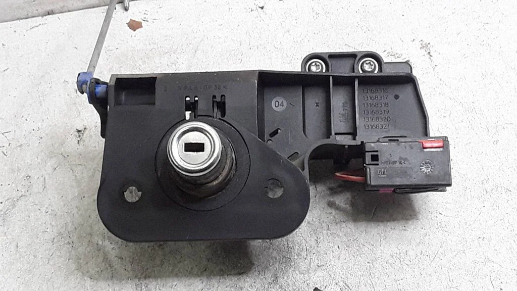 Tailgate exterior lock – Opel Meriva A (2003-2010)