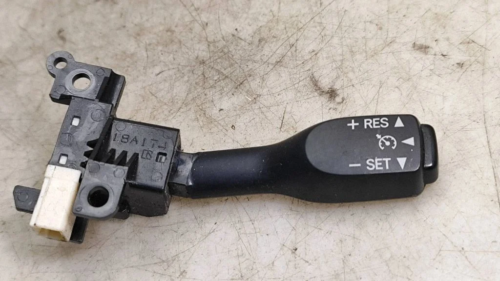 Manetka tempomatu – Lexus IS 220D-250-350 (2006-2013)