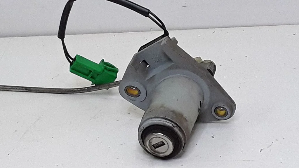 Tailgate exterior lock – Saab 9-3 Ver1 (1998-2005)