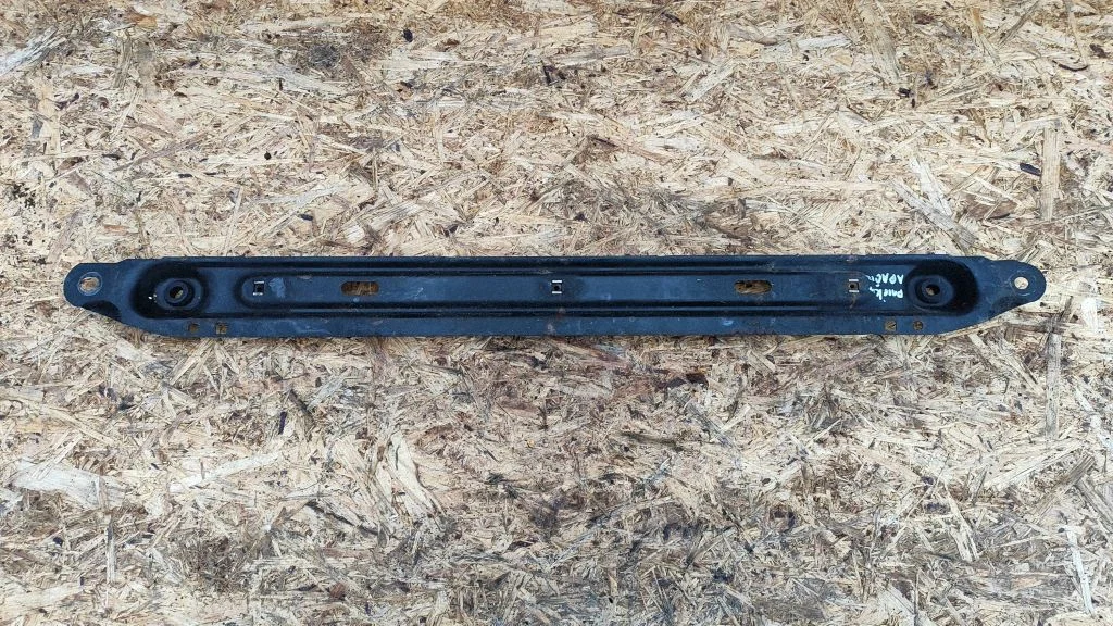 Bottom radiator support slam panel
