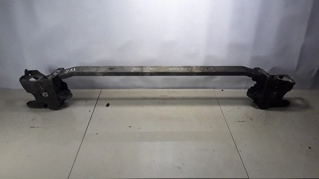 Bottom radiator support slam panel