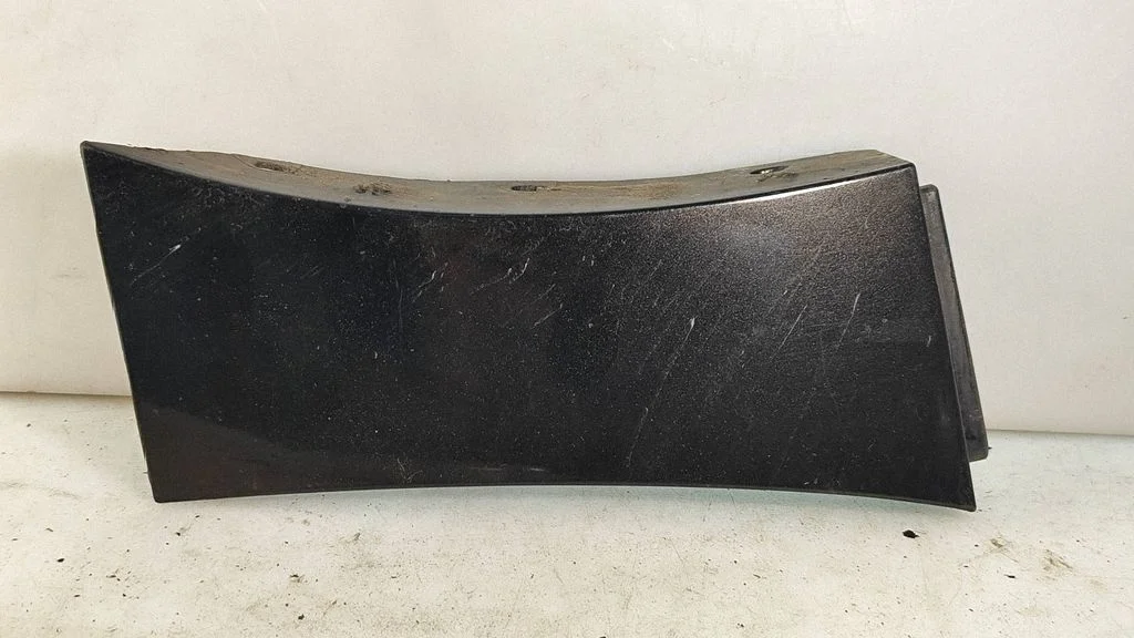 Poritiiva iluliist (molding) – Mazda 6 (2008-2013)