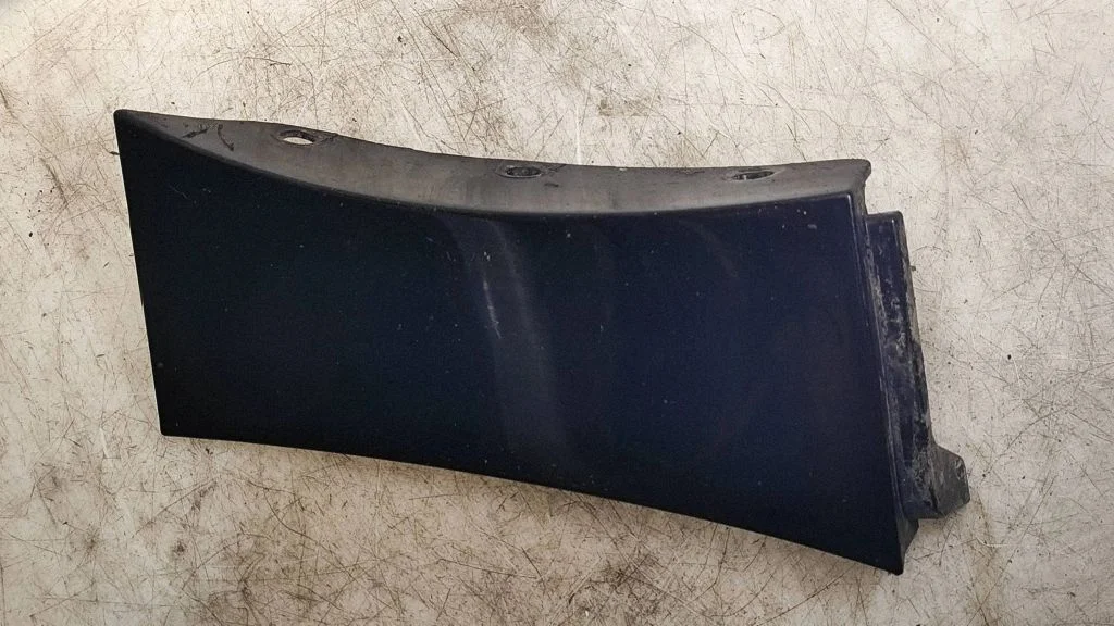 Poritiiva iluliist (molding) – Mazda 6 (2008-2013)