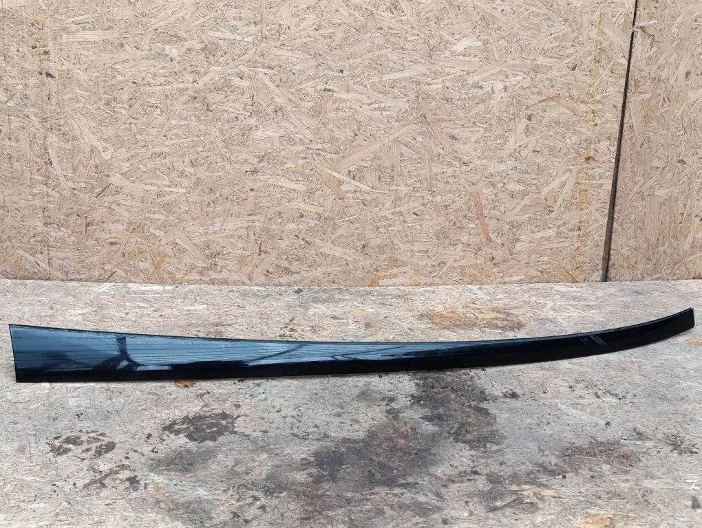 Listwa dachowa LJ8BR50463A