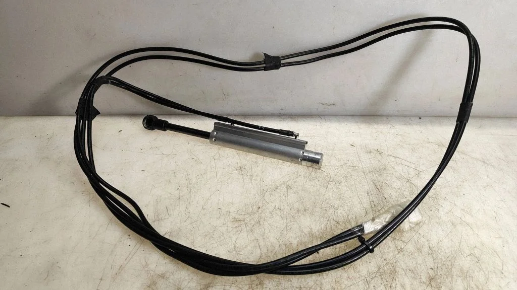 Convertible roof main ram cylinder – Volkswagen Eos (2006-2010)