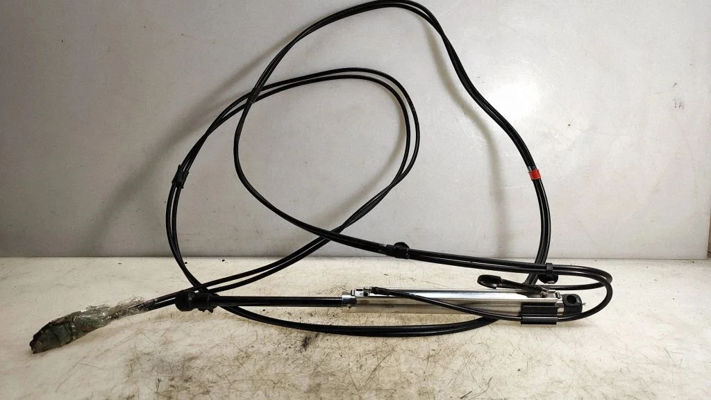 Katuse luku hüdrosilinder – Volkswagen Eos (2006-2010)
