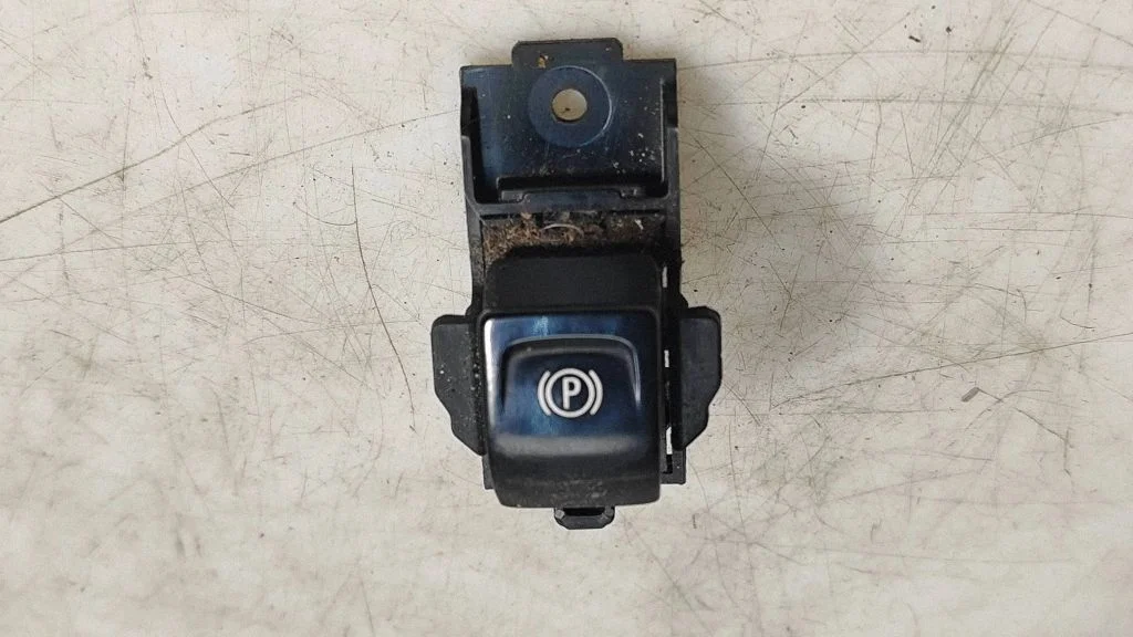 Hand parking brake switch – Opel Insignia A (2008-2017)
