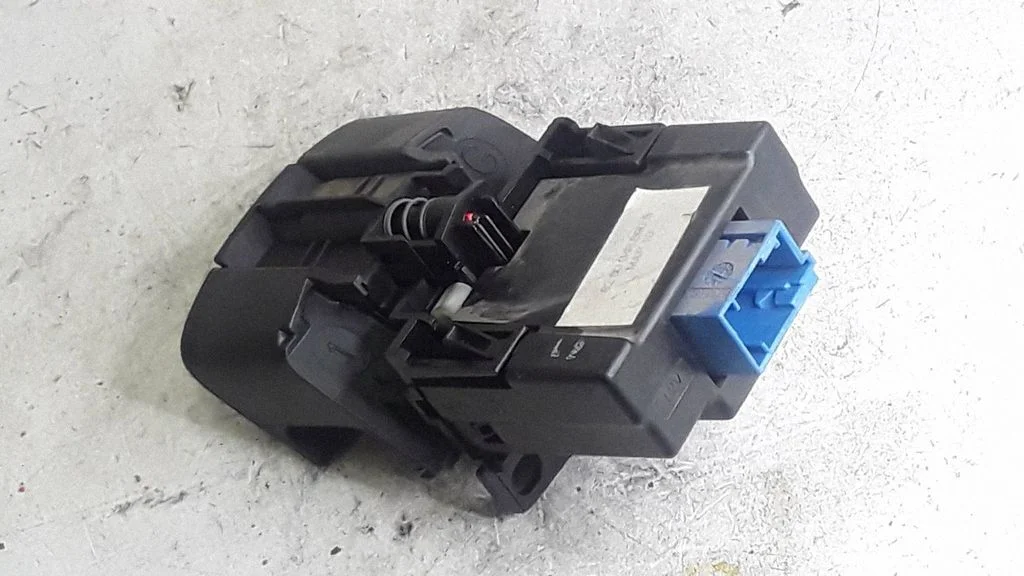 Hand parking brake switch – Renault Espace - Grand espace IV (2004-2014)