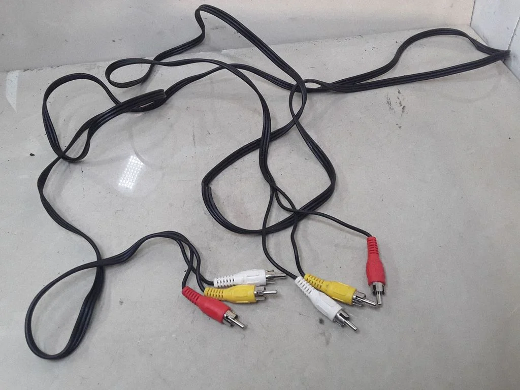 CD changer wiring – Hyundai Santa Fe (2006-2012)