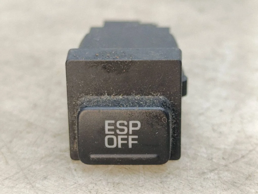 ESP (stability program) switch – Skoda Roomster (5J) (2006-2015)