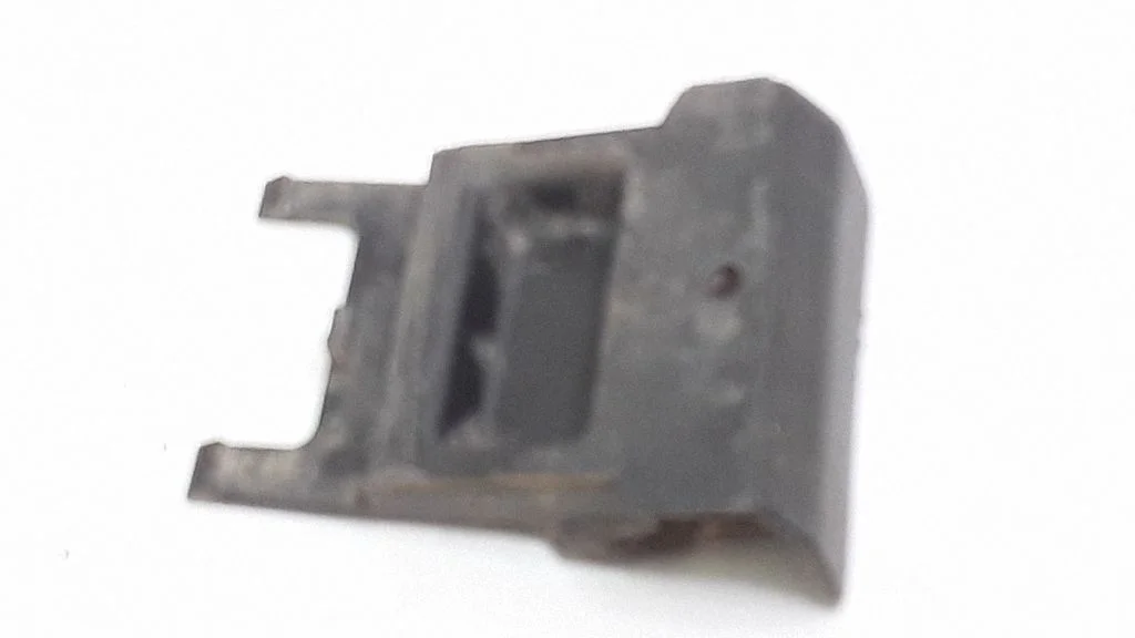 Muu läviste/piilarite katte osa 90561498