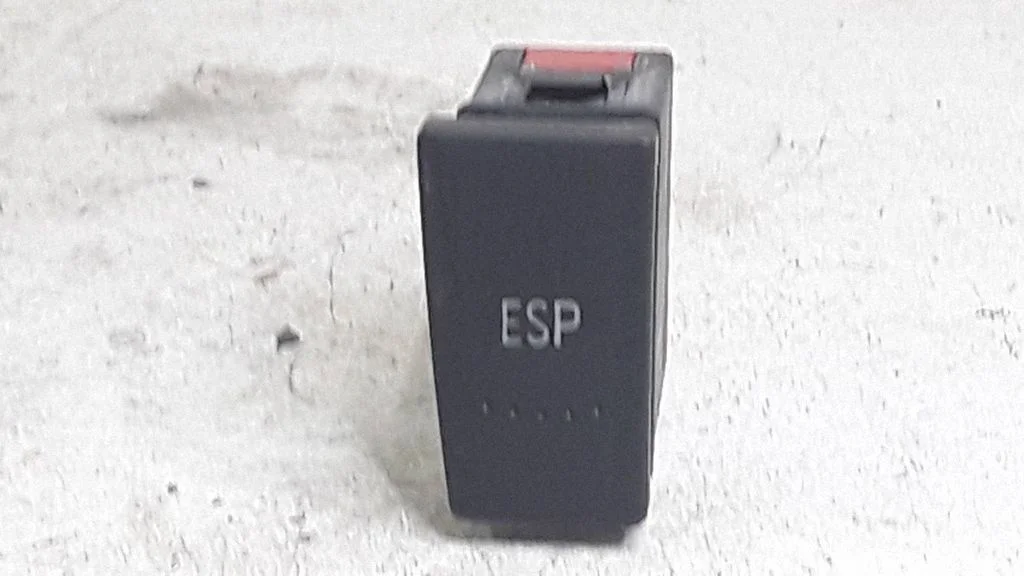 ESP (stability program) switch – Volkswagen Passat B5.5 (2001-2005)