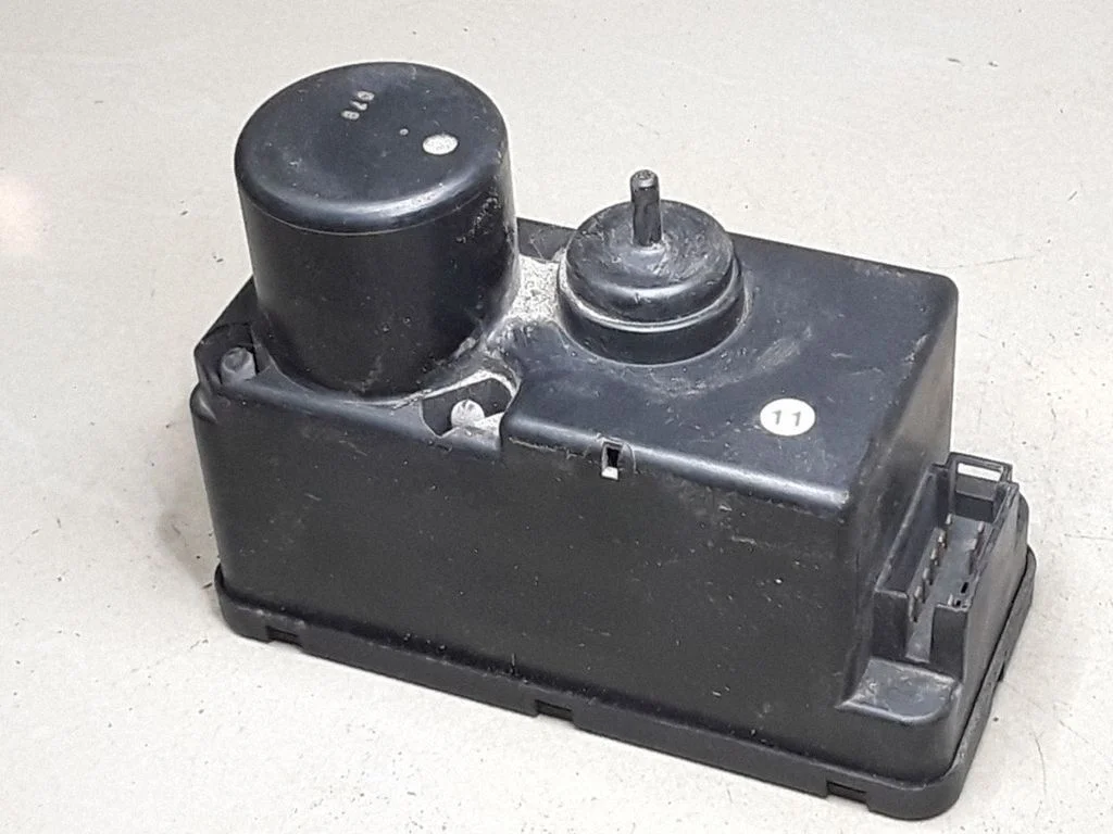 Kesklukustuse vaakumpump – Volkswagen Passat B3 (1988-1993)