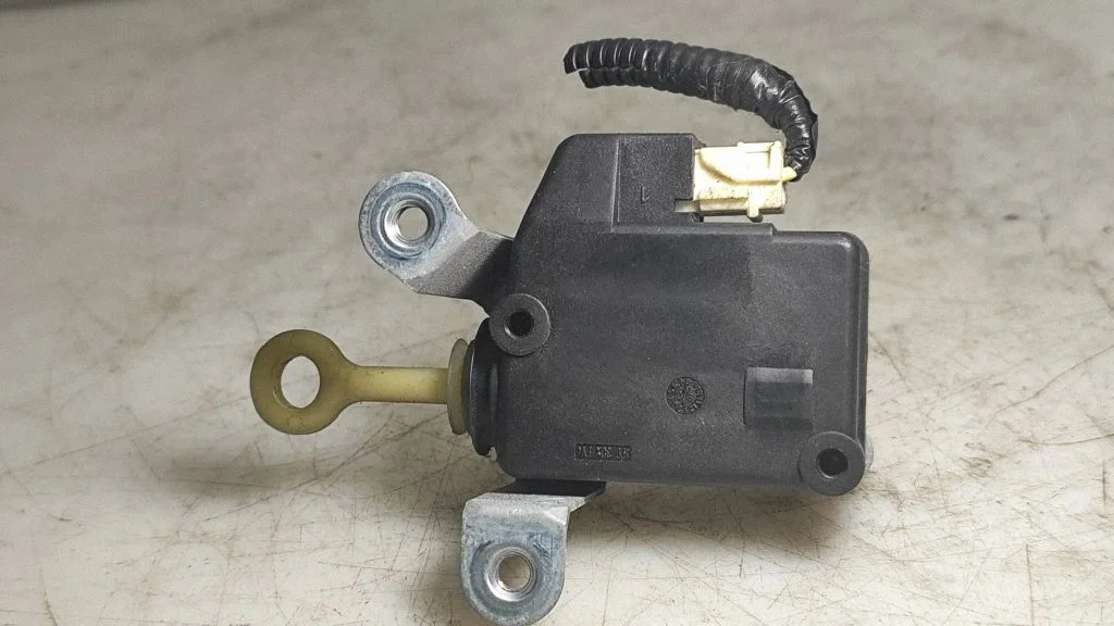Central locking motor – Toyota Aygo AB10 (2005-2014)
