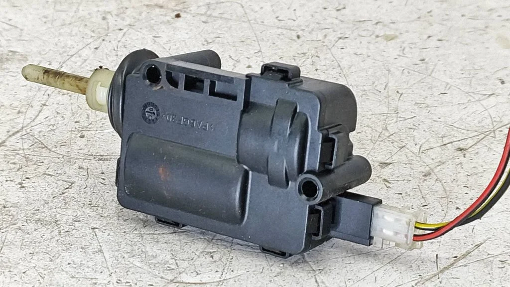 Central locking motor – Opel Zafira A (1999-2005)