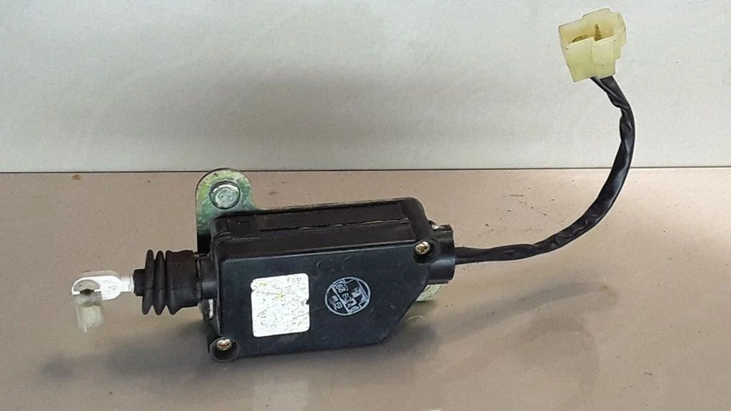 Central locking motor – KIA Sportage (1995-2004)