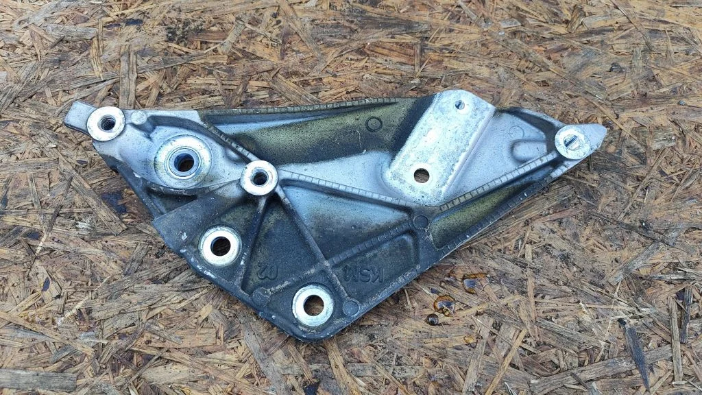 Other front suspension part – Opel Cascada (2013-)