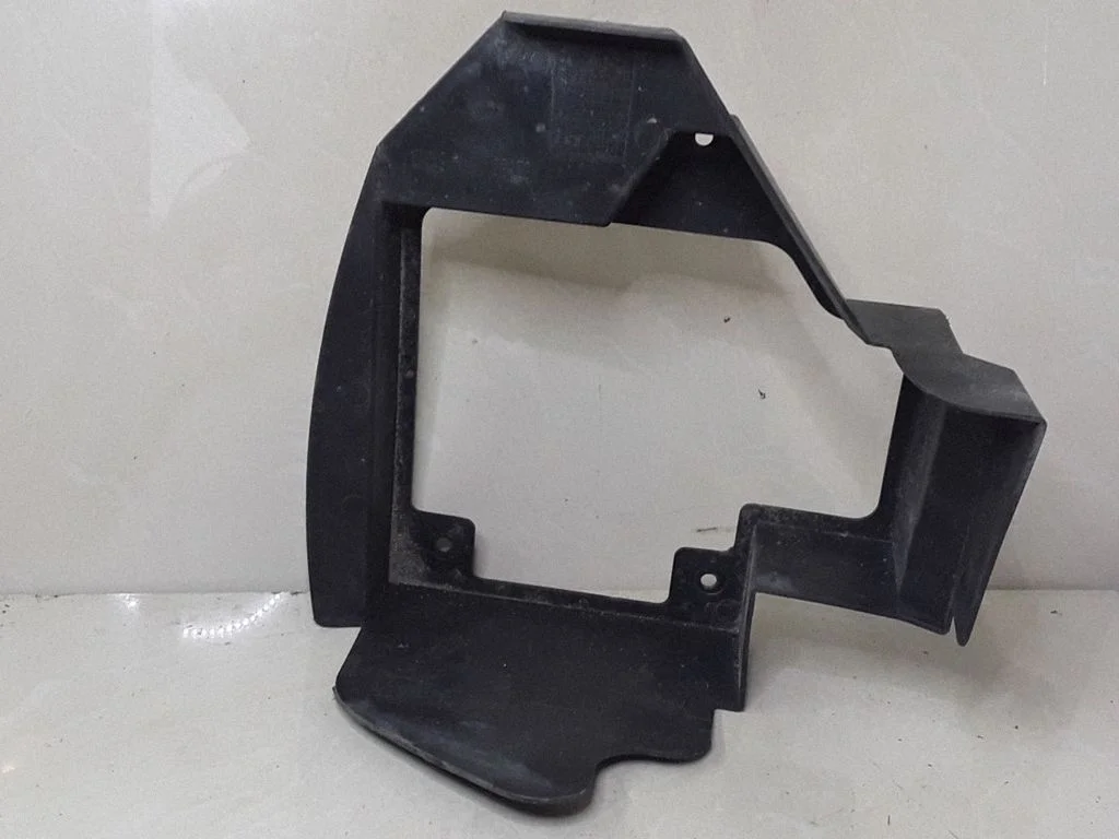 Intercooler air channel guide – Nissan Primera (2002-2007)