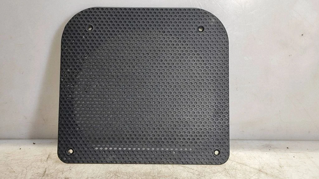 Subwoofer grill/trim – Mini Cooper Countryman R60 (2011-2016)