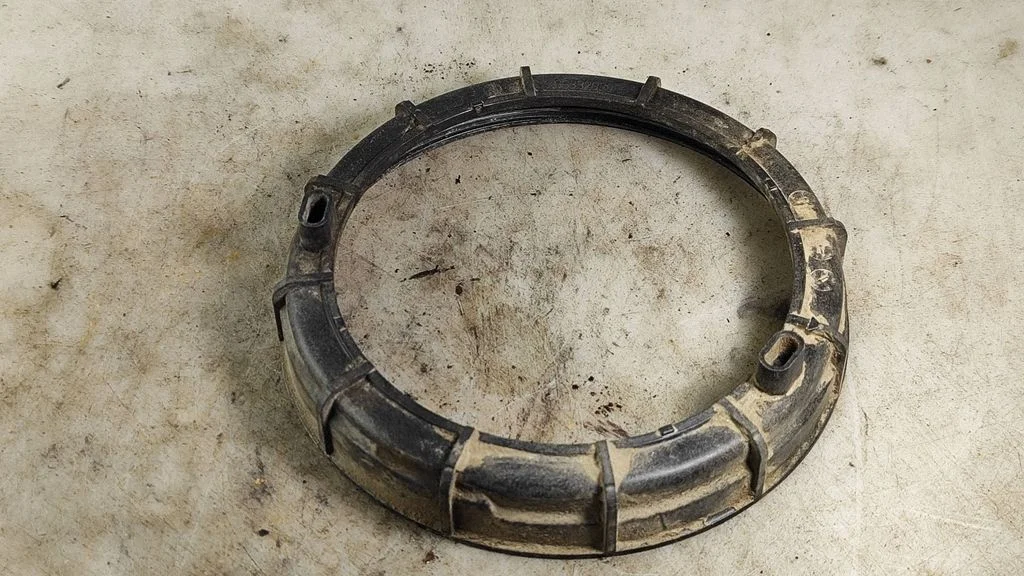 Kütusepumba (paagis) lukustusmutter – Peugeot 308 (2007-2013)