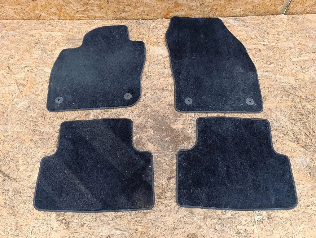 Car floor mat set – Volkswagen T-Cross (2016-)