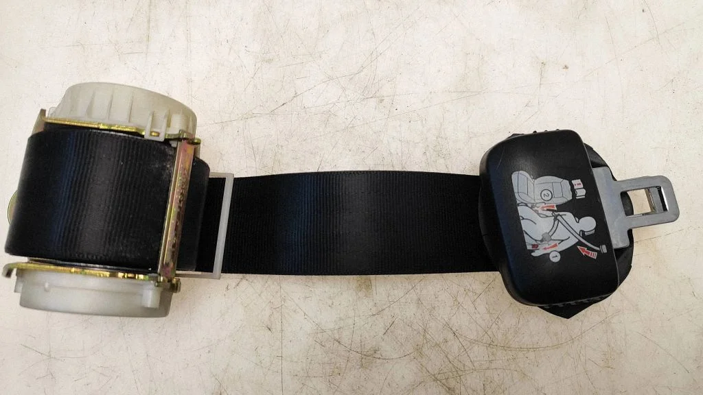Third row seat belt – Volkswagen Touran I (2003-2010)