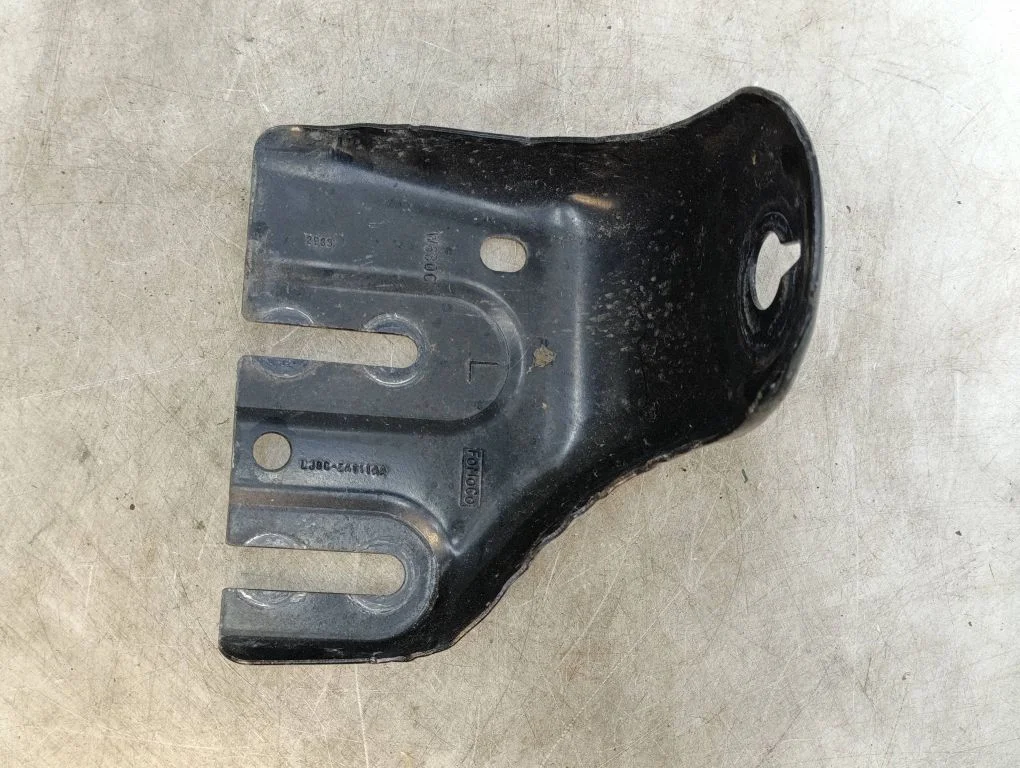 Muu tagavedrustuse varuosa – Ford Mustang Mach-E (2020-)