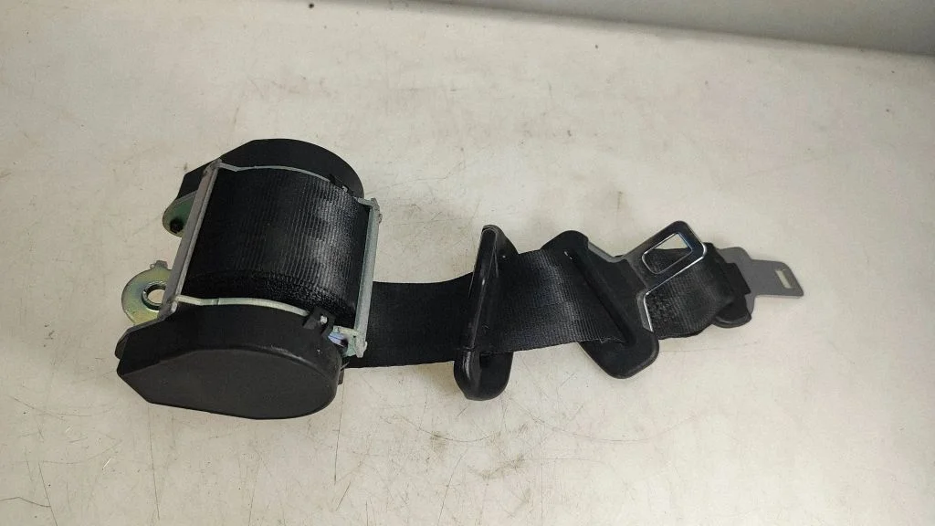 Third row seat belt – Peugeot 308 (2007-2013)