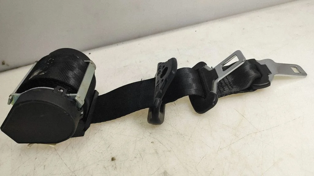 Third row seat belt – Peugeot 308 (2007-2013)