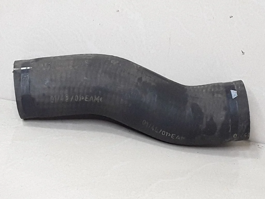 Intercooler pipe mounting bracket – Opel Frontera B (1998-2004)